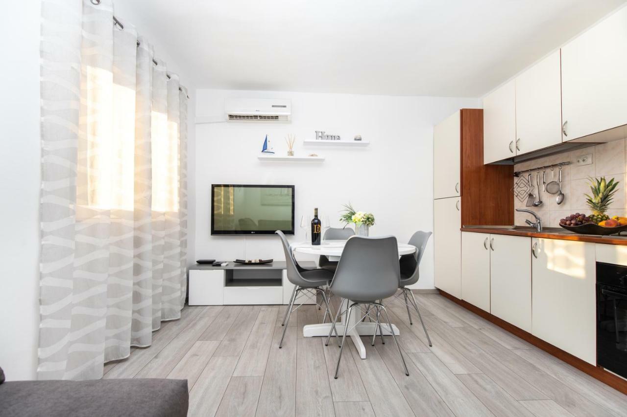 Апартаменты Apartman Topic Каштела Экстерьер фото